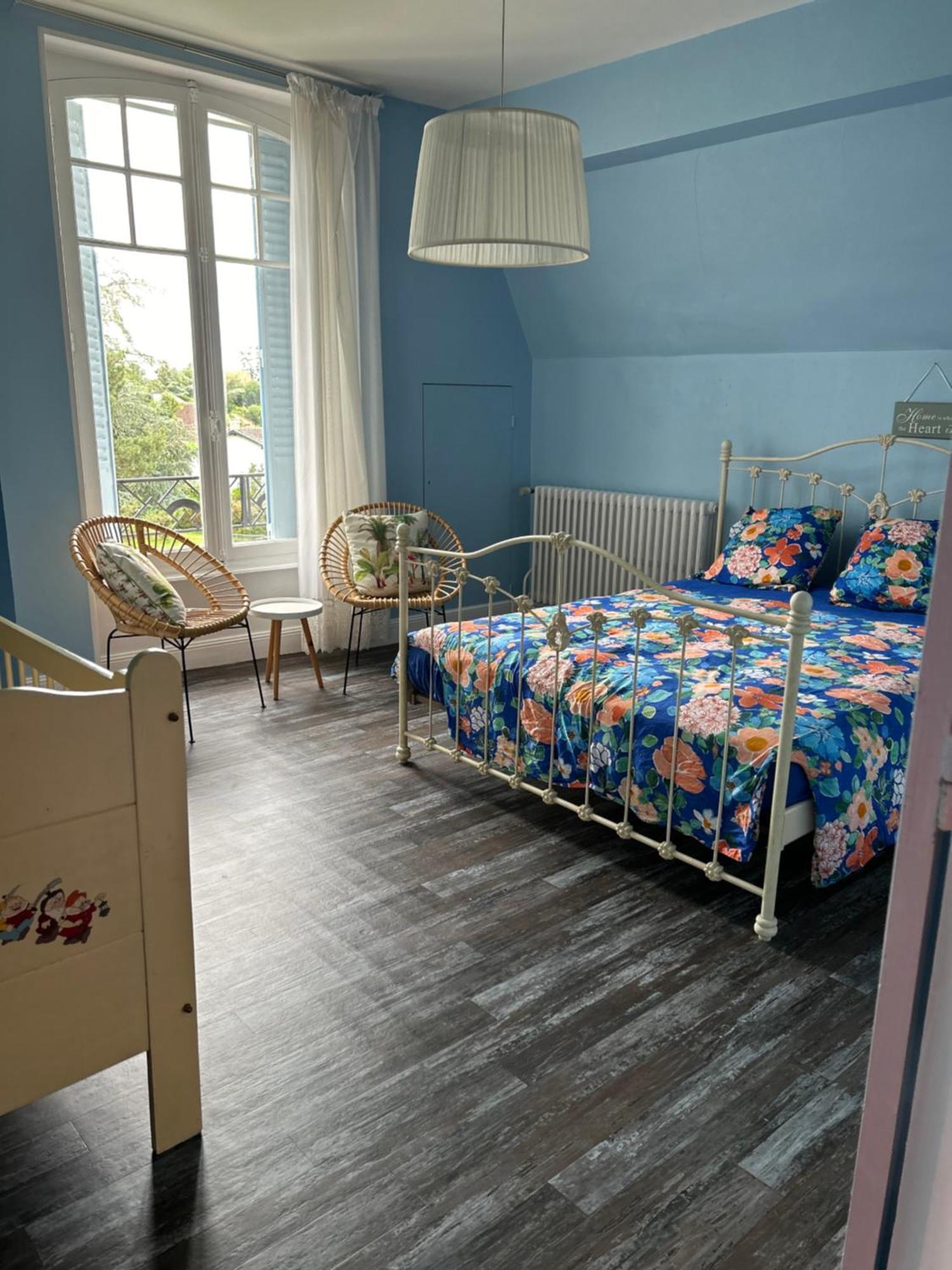 Holiday Home Villa Castel Marie Louise Neris-les-Bains Ngoại thất bức ảnh