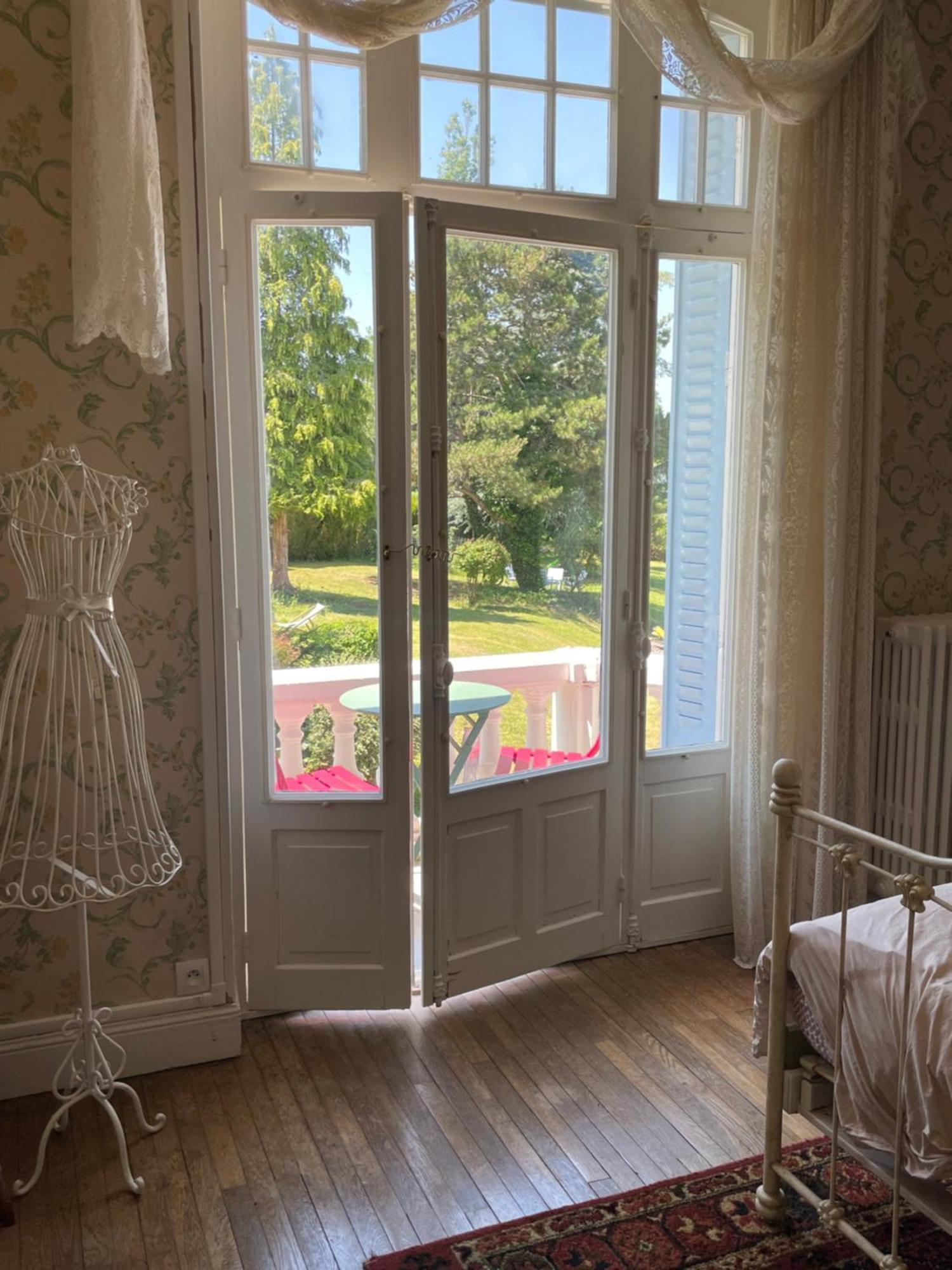 Holiday Home Villa Castel Marie Louise Neris-les-Bains Ngoại thất bức ảnh